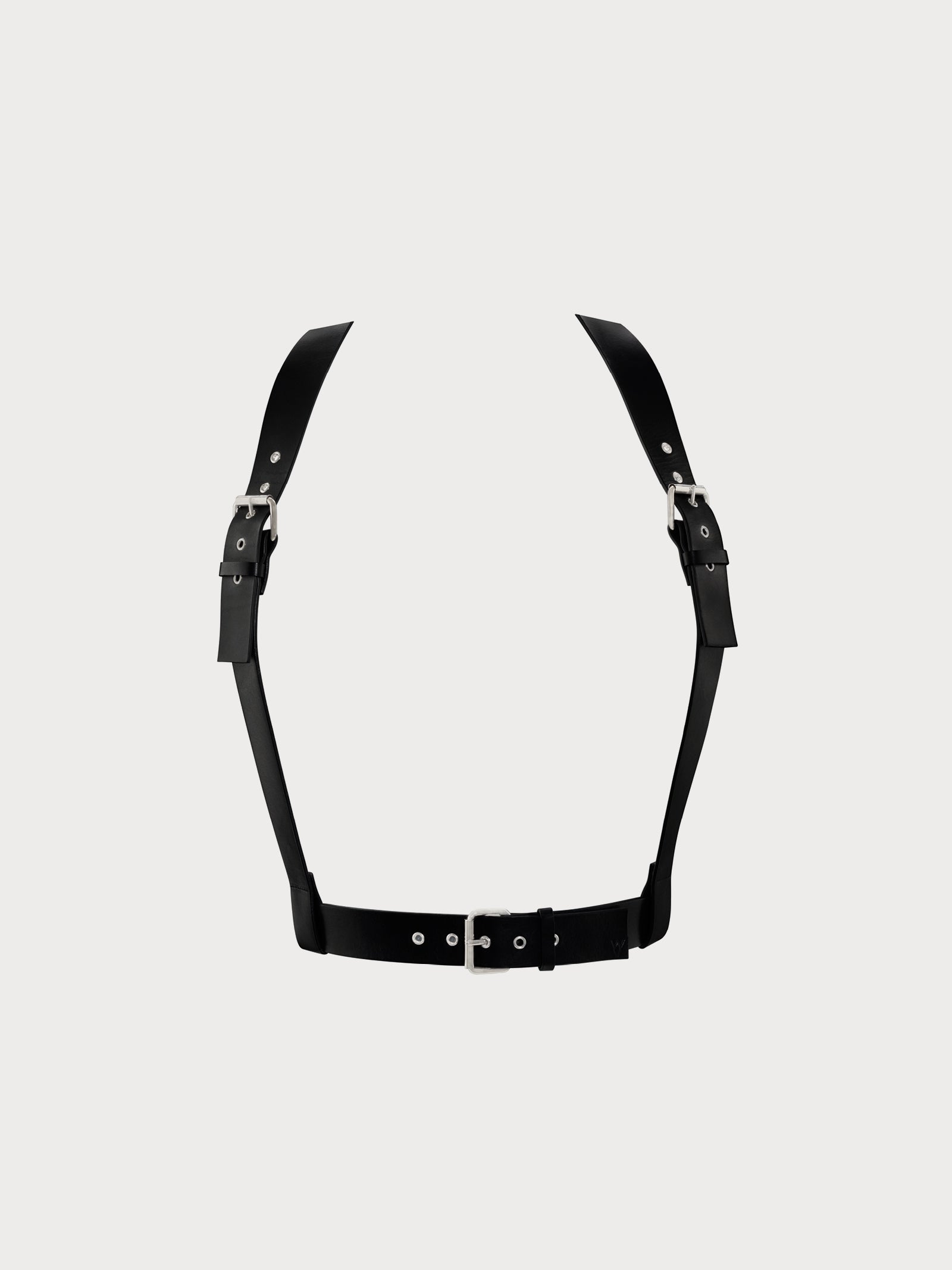 front view of yvy leather women's uni harness in black
